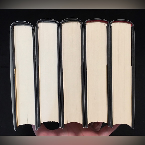 Cainsville Series Books 1 2 3 4 And 5 - By Kelley Armstrong - Hardcover - Picture 6 of 16